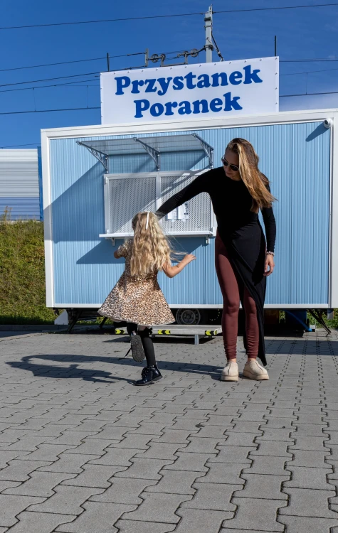 sukienka maxi, sukienka czarna, sukienka z długim rękawem
